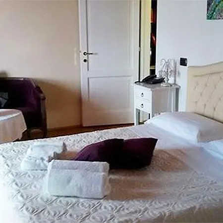 L'albero Di Gameli فندق مبيت وإفطار 4*