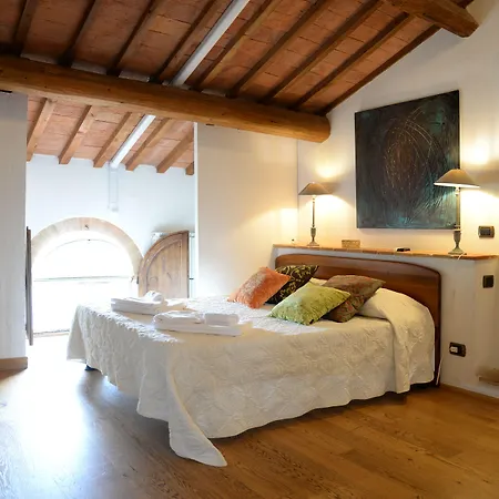 فندق مبيت وإفطار L'albero Di Gameli تشيوسي